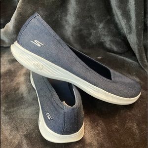 SKECHERS GOGAmax Go Step Ballet Denim Blue 7.5
